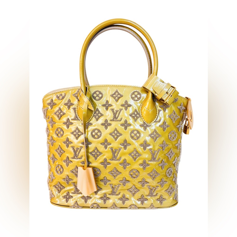 Louis Vuitton Patent Lambskin Fascination Lockit Gris